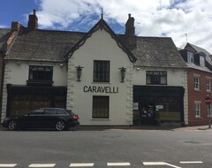 Hotel Caravelli Restaurant & Rooms (Loughborough, United Kingdom)