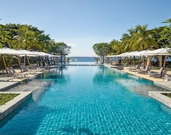 Crimson Resort and Spa Mactan (Lapu-Lapu, Philippines)