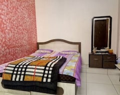 Hotelli Jhilmil Dhaba (Sonipat, Intia)
