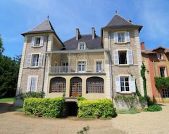 Hôtel Le Château (Champagny-sous-Uxelles, France)
