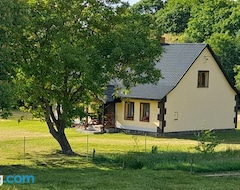 Koko talo/asunto Zolty Domek Pod Kasztanem (Barwice, Puola)