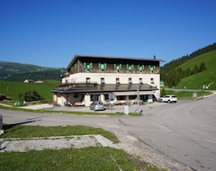 Otel Albergo Passo Brocon (Castello Tesino, İtalya)