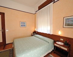 Khách sạn Hotel Villa Mon Toc (Stresa, Ý)