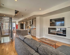 Cijela kuća/apartman New! Upscale Townhome - 1 Block To Mile High Stad. (Denver, Sjedinjene Američke Države)