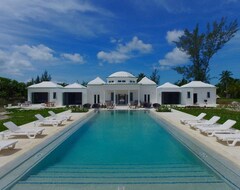 Hotel La Bougainvillea (Governors Harbour, Bahamas)