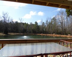 Entire House / Apartment Tiny House On The Water. Dish Tv, Pool, Fishing Pond, Game Room, And Lots More! (Spartanburg, USA)