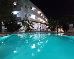 Hotel Sotirakis (Faliraki, Greece)