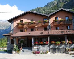 Hotel Miramonti (Val Màsino, Italy)