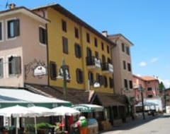 Khách sạn Antico Albergo Stella D'Italia (Folgaria, Ý)