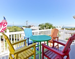 Cijela kuća/apartman Pet Friendly Home with Great Beachviews and Lighthouse Views (Tybee Island, Sjedinjene Američke Države)