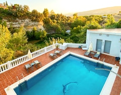 Hotel Villa Ignacia B&B - Habitaciones & Apartamentos En Plena Naturaleza (Arriate, Spain)