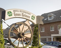Khách sạn Akzent Landhaus Heinen (Monchengladbach, Đức)