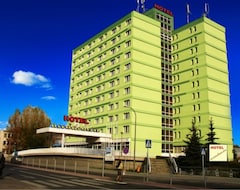 Khách sạn Hotel Accademia (Ostrowiec Swietokrzyski, Ba Lan)