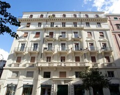 Hotel Cosmopolitan (Palermo, Italy)