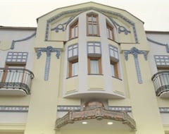 Khách sạn Royal (Senta, Séc-bia)
