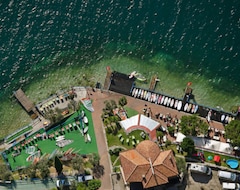 Surf Hotel Pier (Limone sul Garda, İtalya)