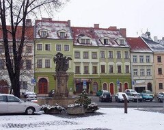 Hotelli Hotel U kralovny Elisky (Hradec Králové, Tsekin tasavalta)