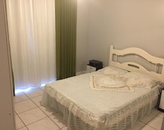 Casa/apartamento entero Nilmare Apartamentos e Suites para suas Ferias (Itapema, Brasil)