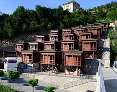 Otel marina tatil köyü (Artvin, Türkiye)