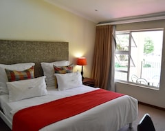 Hotel Villa Vittoria Lodge (Sandton, South Africa)