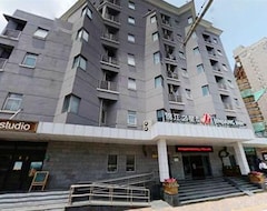 Hotel Jinjiang Inn Shanghai Jiaotong University Xuhui Campus (Shanghai, Kina)