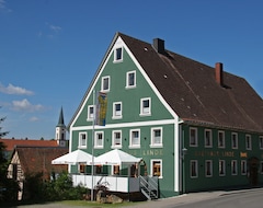 Khách sạn Wildkrauter-Gasthof Linde (Löffingen, Đức)
