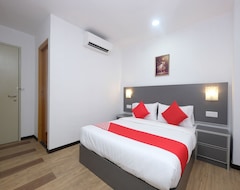 Khách sạn Oyo 44043 First Garden Hotel (Bentong, Malaysia)