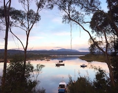 Hotel Strahan Wilderness Lodge (Strahan, Australia)