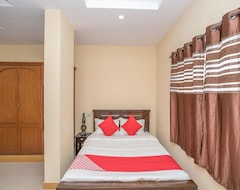 Khách sạn OYO 12261 Victorian Comforts (Bengaluru, Ấn Độ)