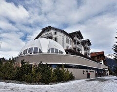 Khách sạn The Alpina Mountain Resort (Chur, Thụy Sỹ)
