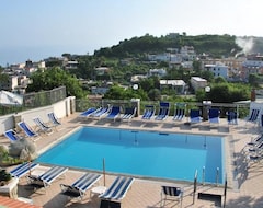 Hotel Country Club (Casamicciola Terme, Italy)