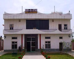 Hotelli Sun N Star 7 Restaurant (Bharatpur, Intia)