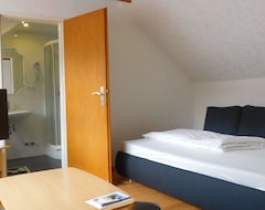 Hotelli Hotel Pension Am Kurmittelhaus (Bad Grund, Saksa)