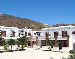 Otel Tinos Suites & Apartments (Tinos - Chora, Yunanistan)