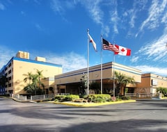 Khách sạn Universal Palms Hotel (Fort Lauderdale, Hoa Kỳ)