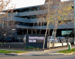 Khách sạn Townhouse Hotel (Wagga Wagga, Úc)