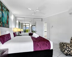 Otel Roydon Beachfront Apartments (Cairns, Avustralya)