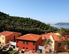 Apart Otel Baia Blu Rta Residence (Lerici, İtalya)