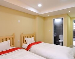 Otel Red Guesthouse (Seoul, Güney Kore)