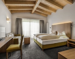 Hotel Miramonti (Badia, Italy)