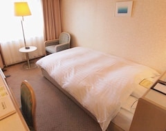 Khách sạn Toyama Chitetsu Hotel (Toyama, Nhật Bản)