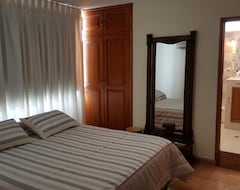Khách sạn APTO BOCAGRANDE CERCA AL MAR (Cartagena, Colombia)
