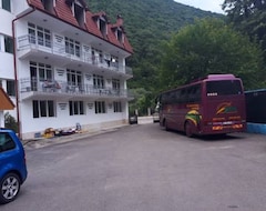 Hotel Artemis (Băile Herculane, Romania)