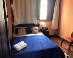 Hotel Casa Quevedo (Bogotá, Colombia)