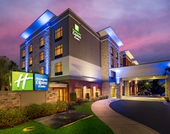 Holiday Inn Express & Suites Lexington an IHG Hotel (Lexington, USA)