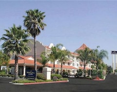 Holiday Inn Express Hotel & Suites San Diego-Escondido, An Ihg Hotel (Escondido, ABD)