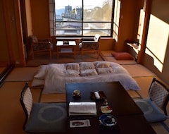 Hotel La Posada Cottage (Fujikawaguchiko, Japan)