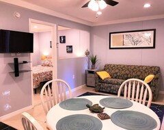 Otel New Listing - Better Than  - Steps To The Beach, Sand, And Restaurants (Indian Rocks Beach, ABD)