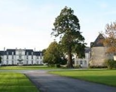 Hotel Grand Hôtel "Château de Sully" - Piscine & Spa (Sully, France)