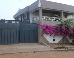 Otel Teley Lodge (Accra, Gana)